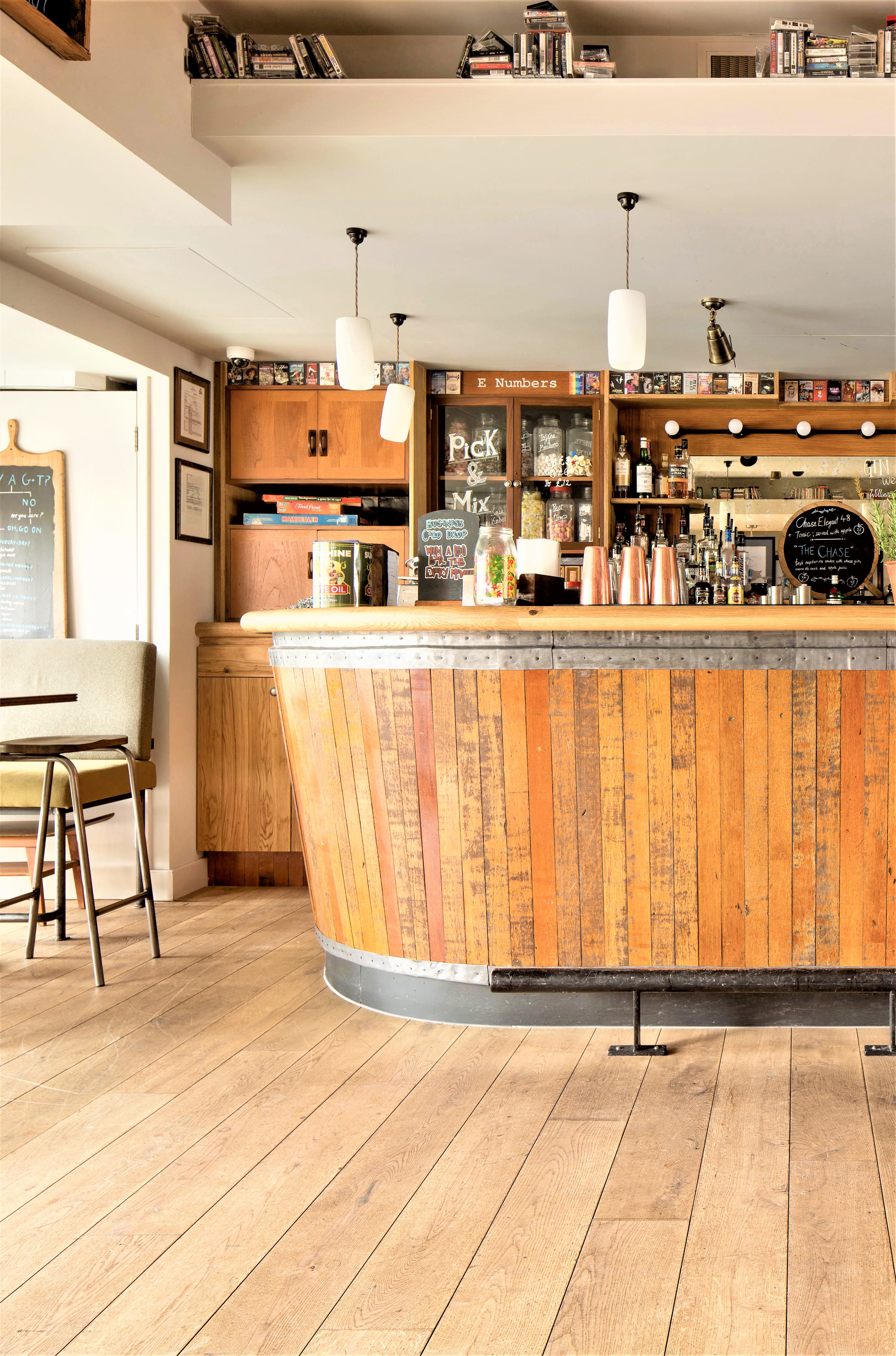 Wooden floor in lighter tone gives the modern kitchen a much brighter. The Best Wood Flooring For Kitchens The New Reclaimed Flooring Company