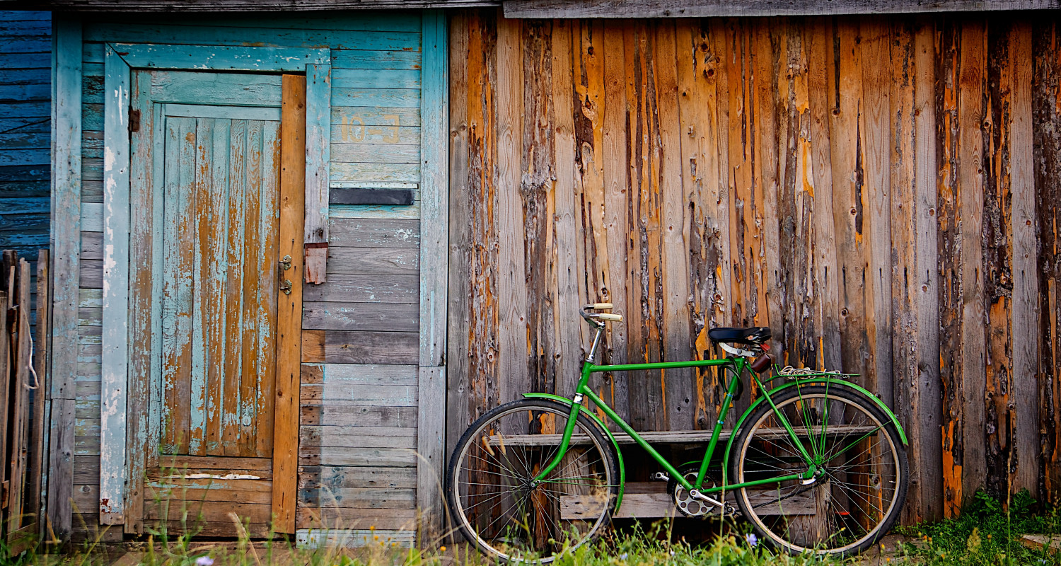 What are the benefits of using Reclaimed Wood?