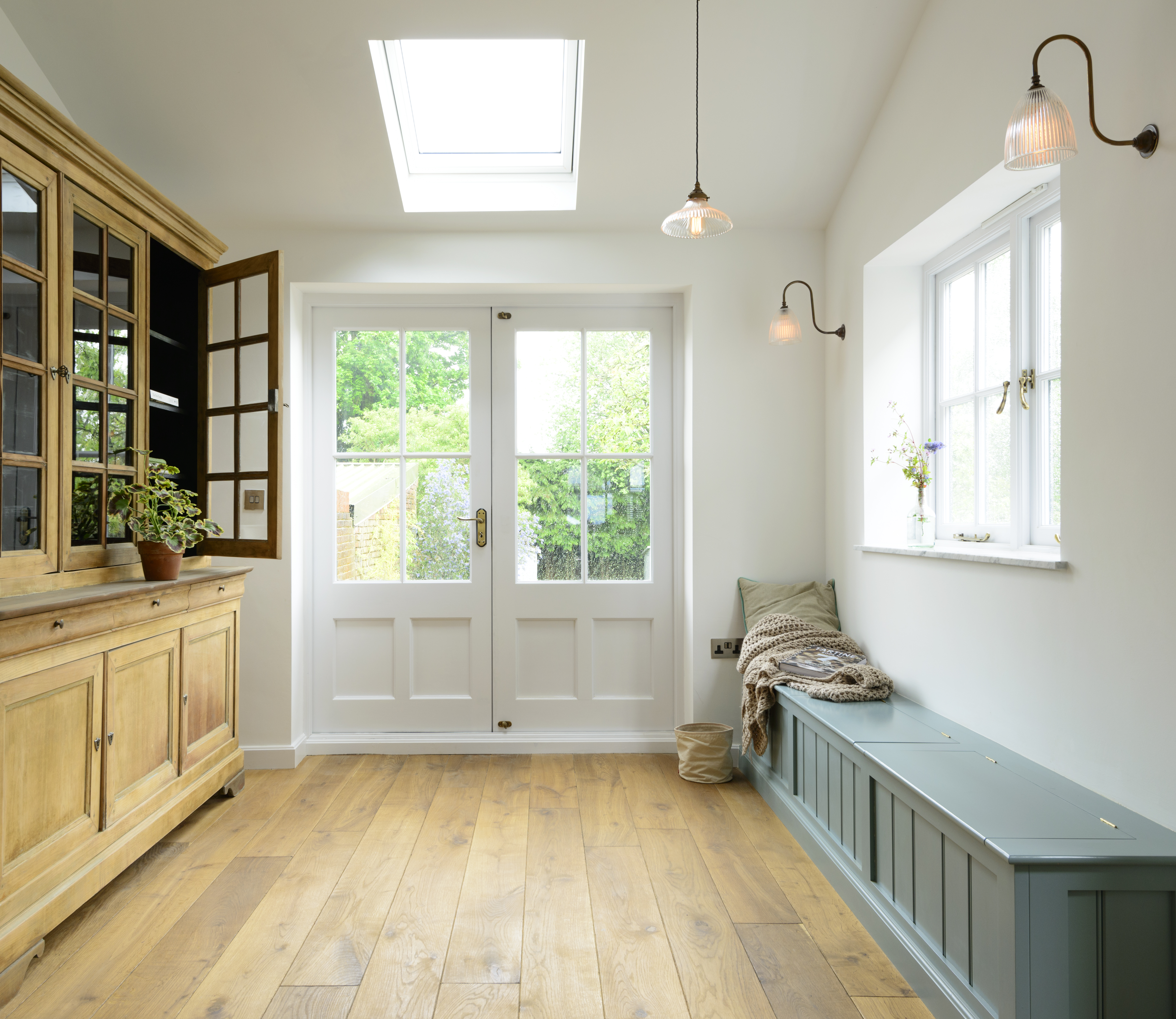 Changing Your Dusty Carpet For A Wooden Floor The New Reclaimed Traditional Brown Wooden Floor Engineered Wood