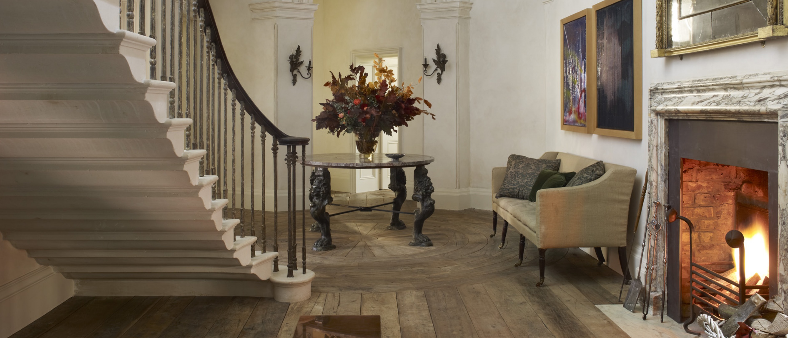 Rose Uniacke And Her Love Of Reclaimed Flooring Antiques The Image Via Rose Uniacke Neutral Reclaimed Flooring