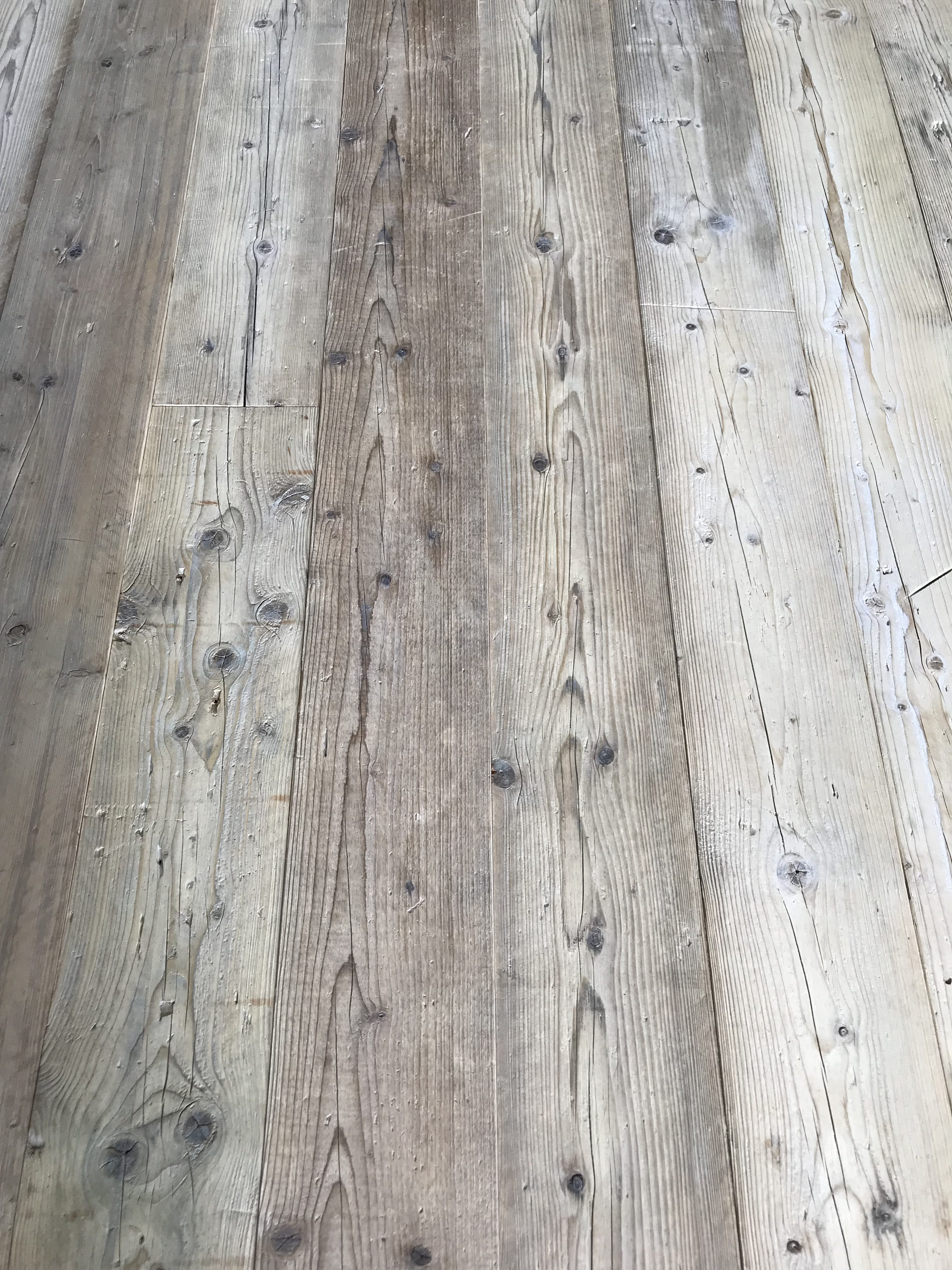 Mid Century Pine Unfinished Reclaimed Wood Flooring Solid Wood Flooring Popular Uk Based