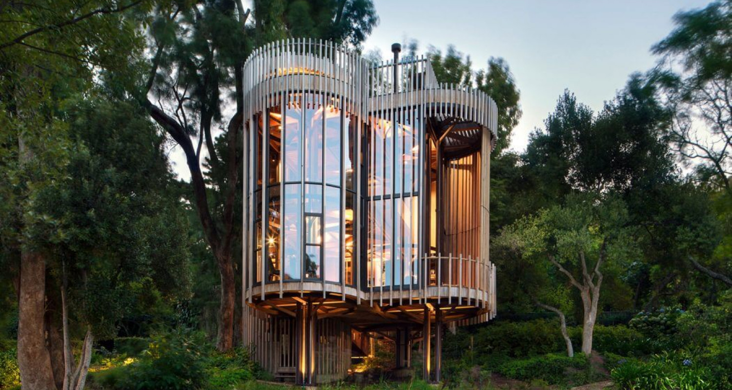 Modern Tree House by Malan Vorster